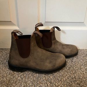 Blundstone Suede Boots Au size 4, US size 7